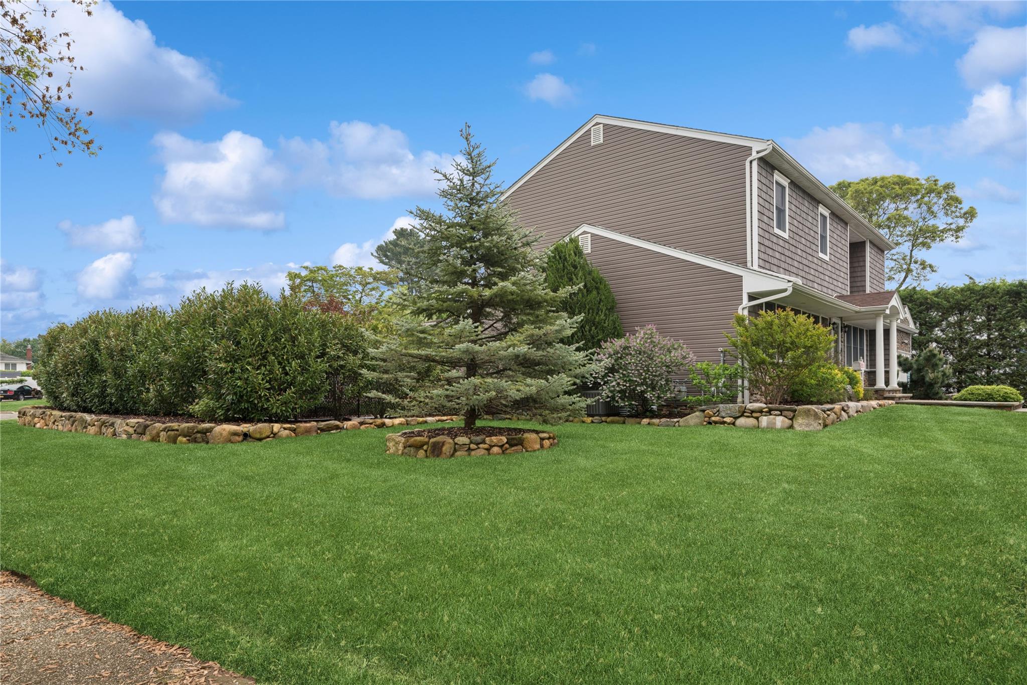11 Greenfield Lane, Commack, New York image 43