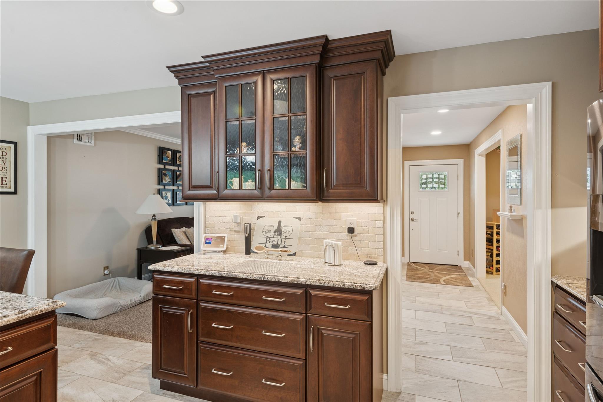 11 Greenfield Lane, Commack, New York image 13