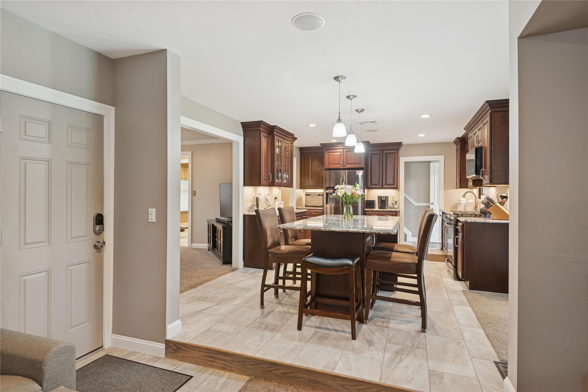 11 Greenfield Lane, Commack, New York image 18