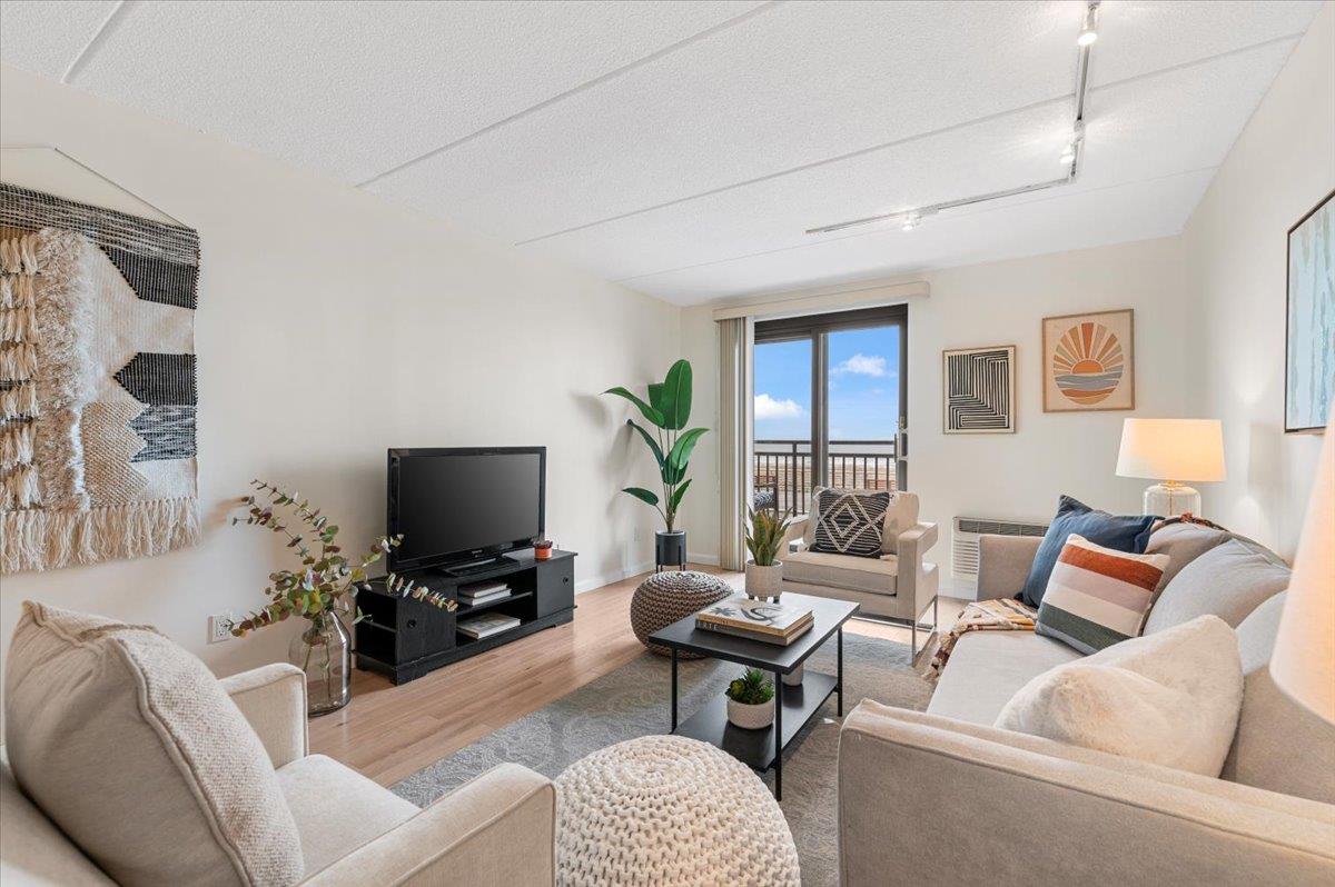 230 W Broadway #110, Long Beach, New York image 4