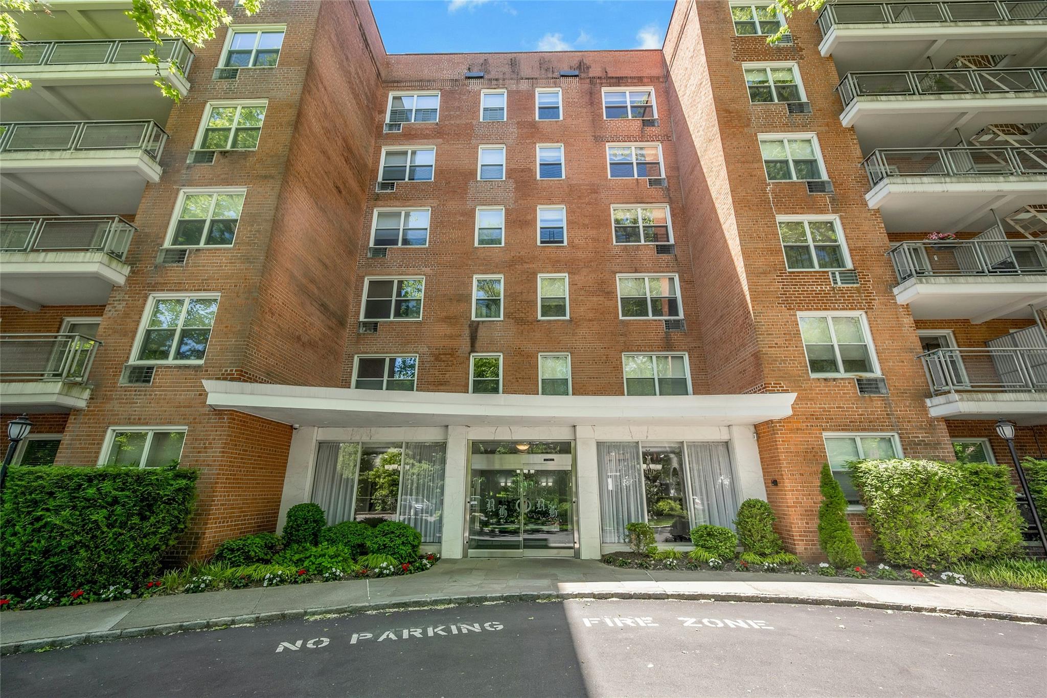 177 E Hartsdale Avenue #5L, Hartsdale, New York image 1