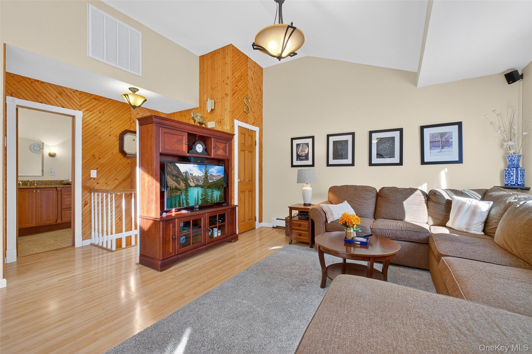 15 Woodbine Drive