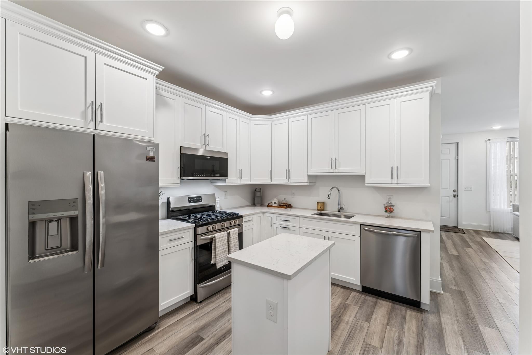 417 Emanuel Way #417, East Meadow, New York image 6