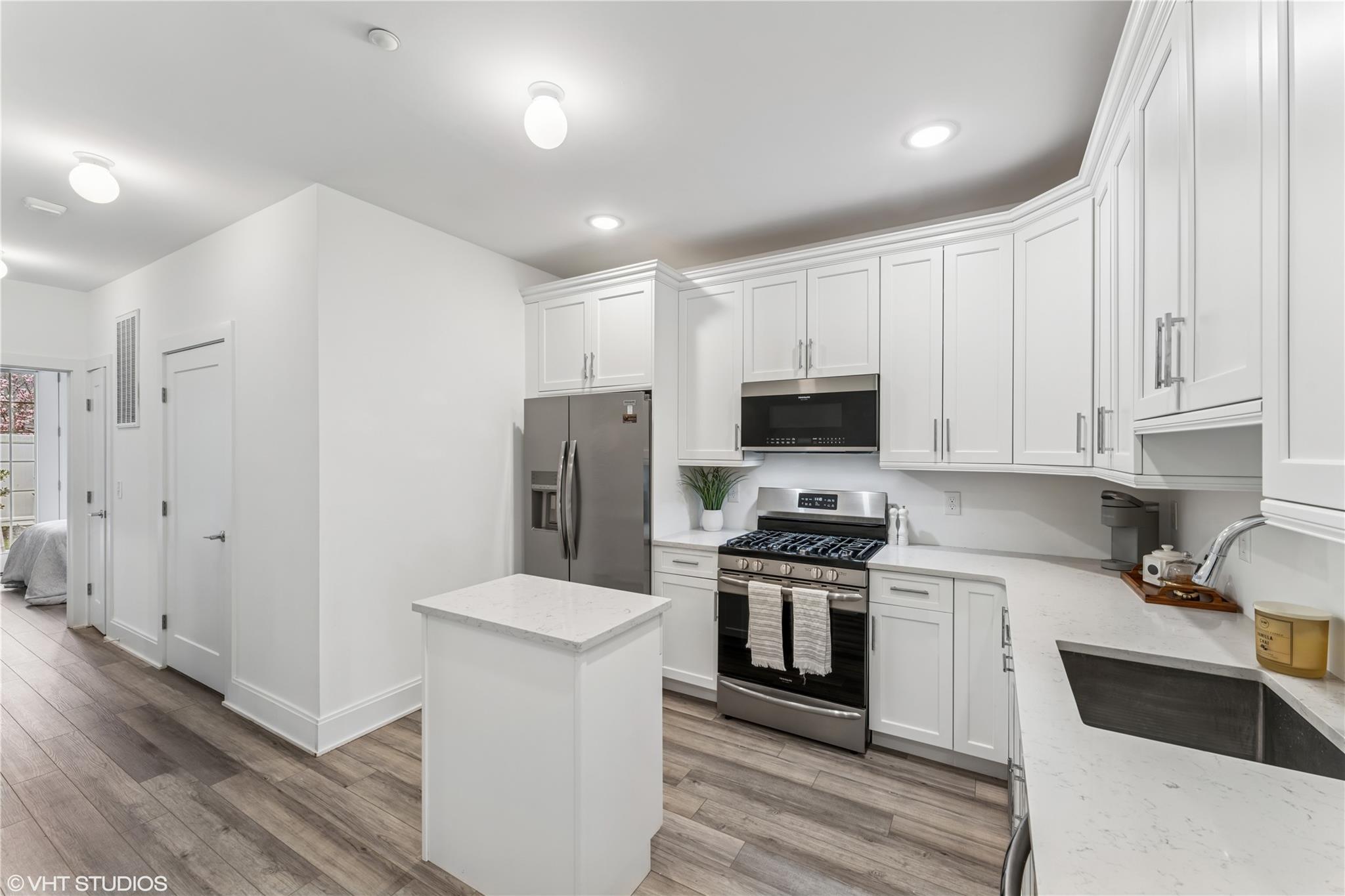 417 Emanuel Way #417, East Meadow, New York image 5