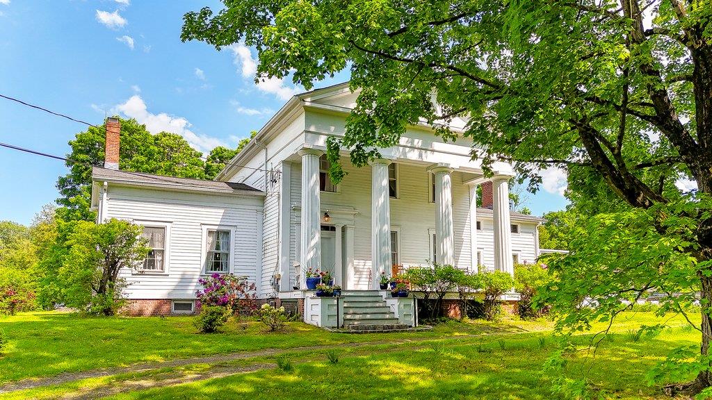 9 Ireland Avenue, Wappingers Falls, New York image 1