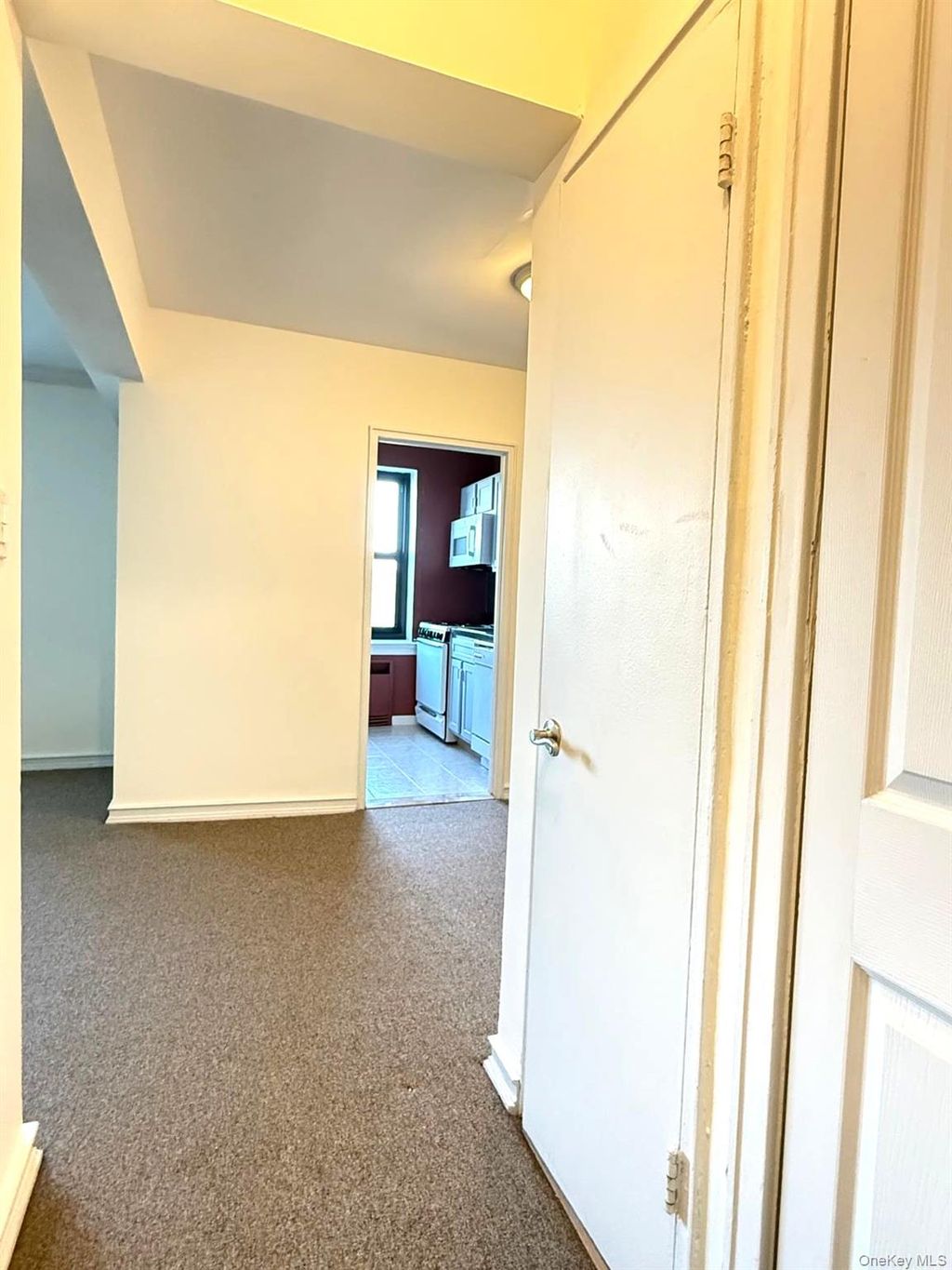 Photo of 73-11 Bell Blvd Blvd #5D, Bayside, NY 11364 (MLS # 978650)