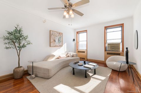 Photo of 25-40 31st Avenue #6M, Astoria, NY 11106 (MLS # 923322)