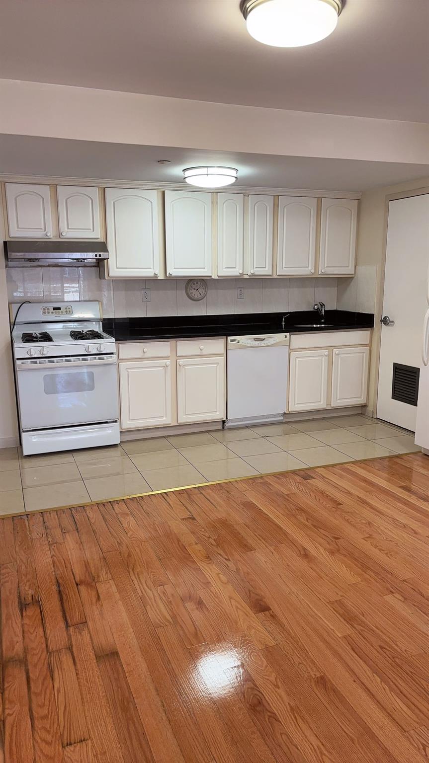 43-17 Union Street #6G, Flushing, New York image 4