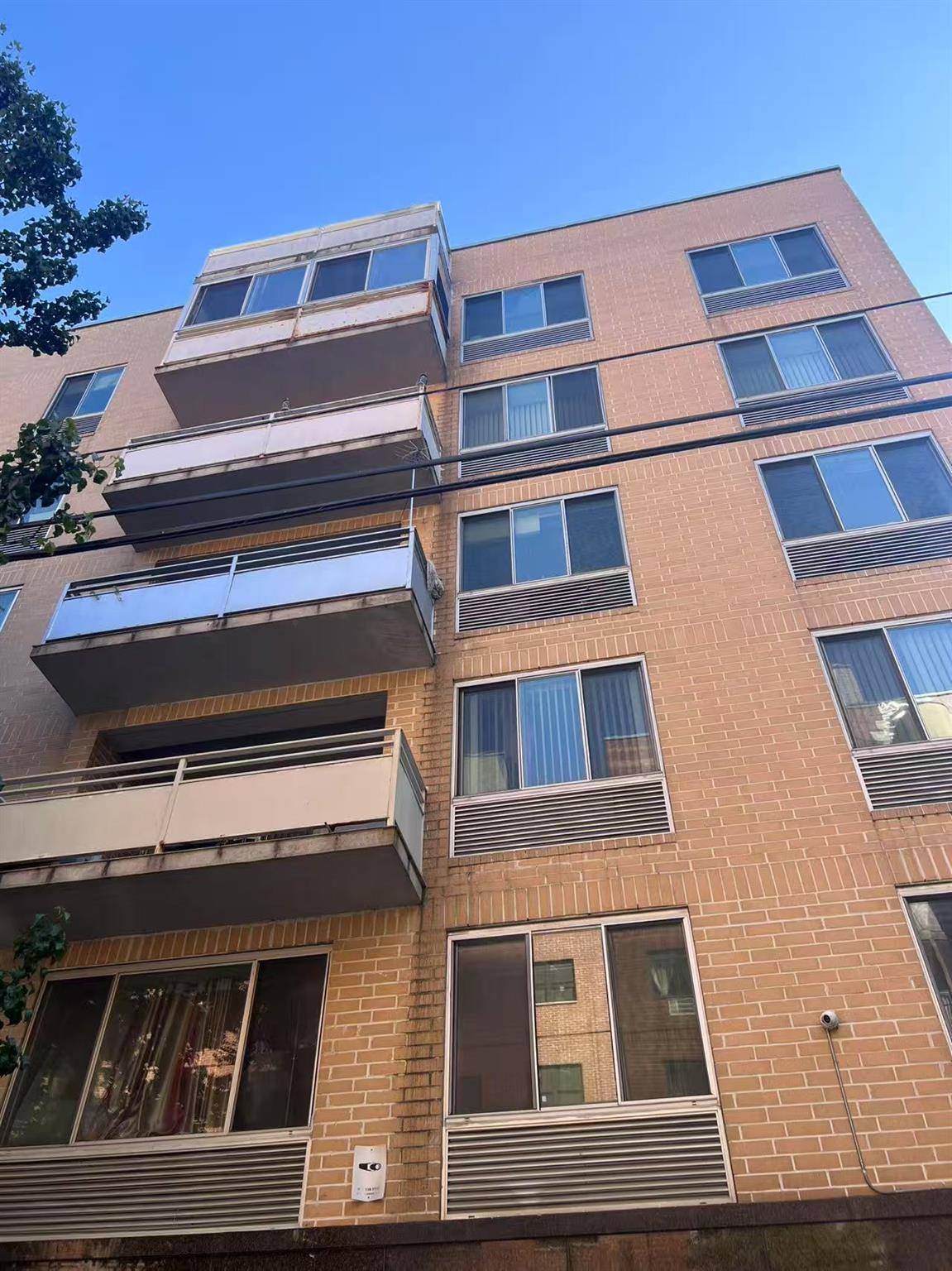 Property for Sale at Union Street 6G, Flushing, Queens, NY - Bedrooms: 2 
Bathrooms: 2 
Rooms: 5  - $750,000