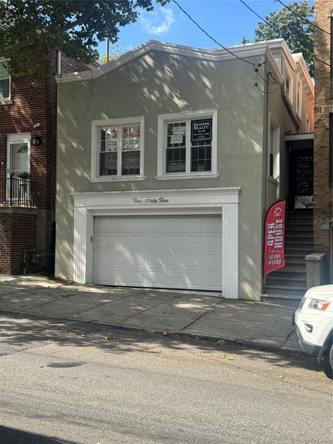 Homes For Sale - 235 E 235th Street<br/> Bronx, NY 10470