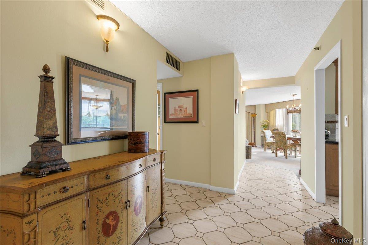 25 Rockledge Avenue 205
