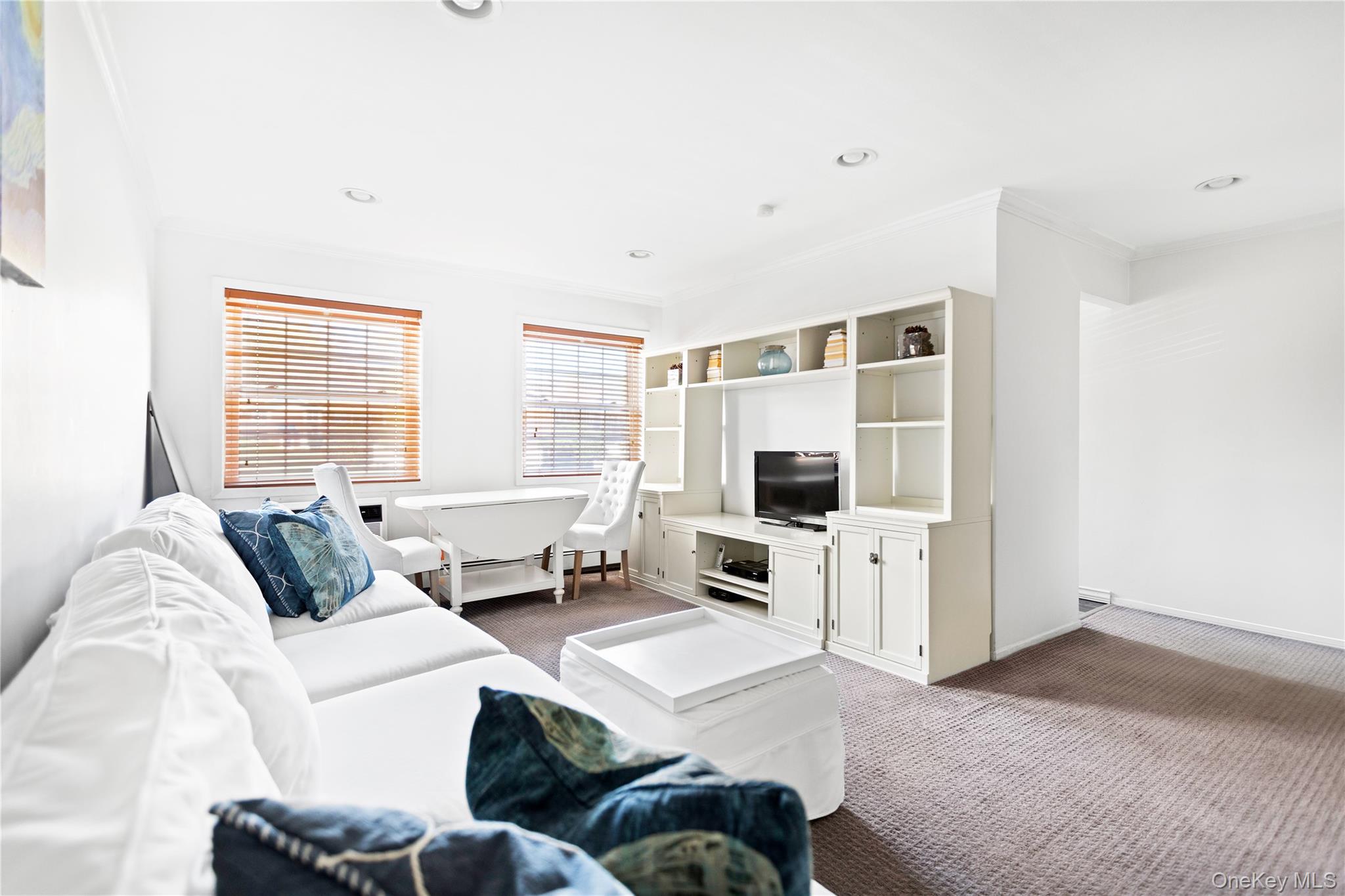 460 Old Town Road 19H