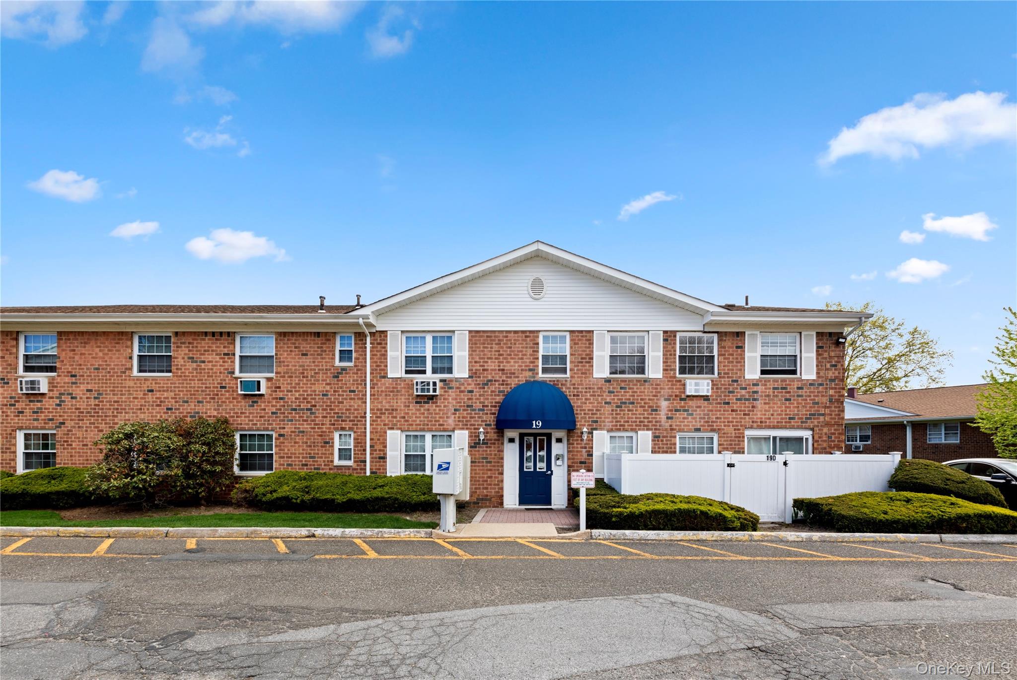 460 Old Town Road 19H