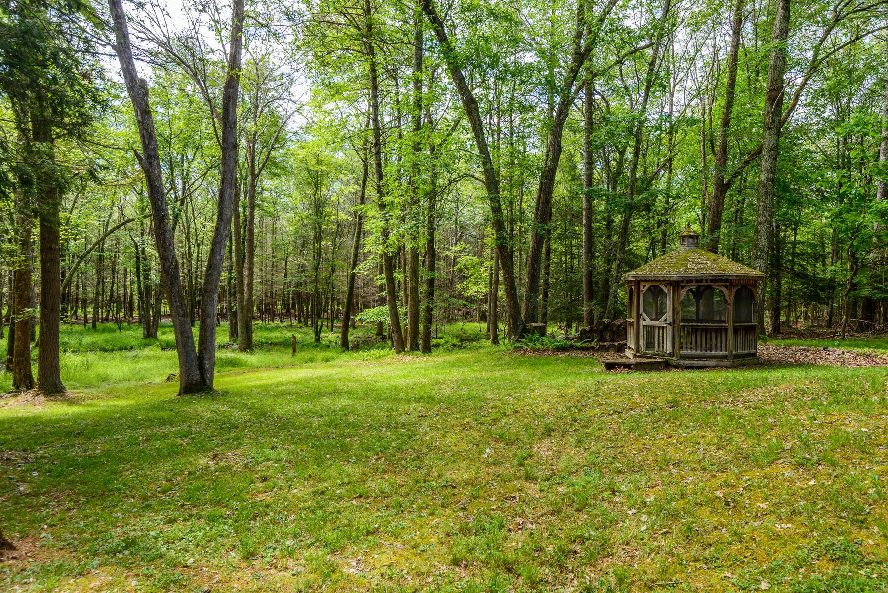 328 John Joy Road, Woodstock, New York image 32