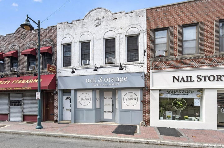 91 Mineola Boulevard A, Mineola, NY 11501