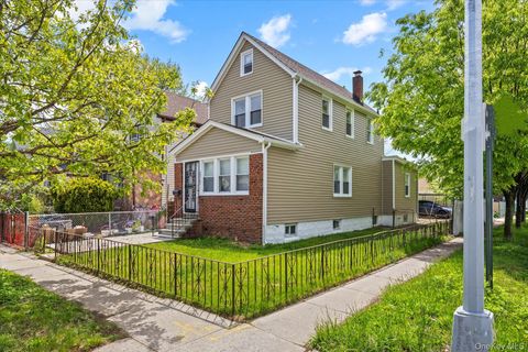 Multifamily For Sale - 22102 114th Avenue<br/> Cambria Heights, NY 11411