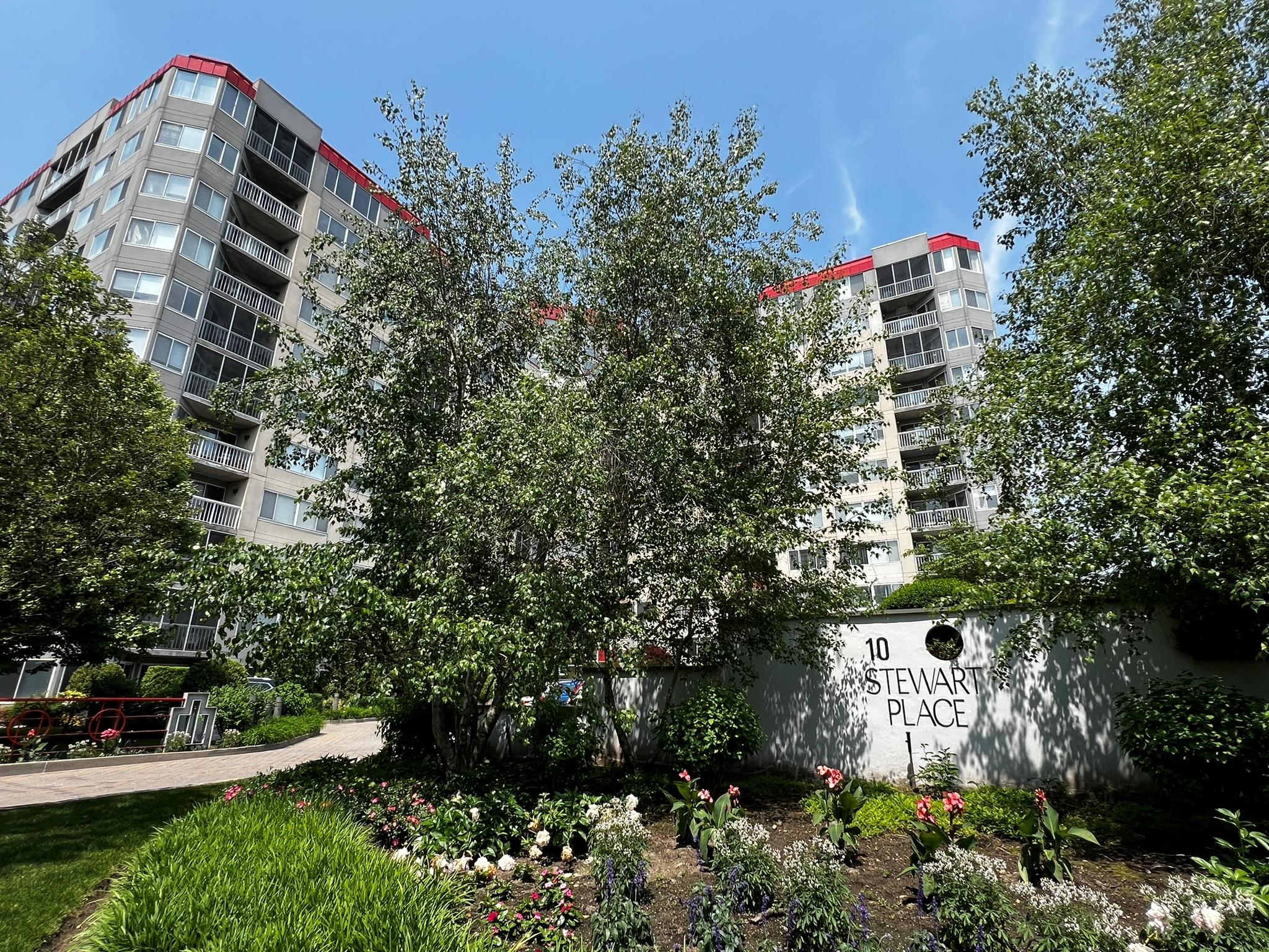 Stewart Place 5Ce, White Plains, New York - 1 Bedrooms  
1 Bathrooms  
3 Rooms - 
