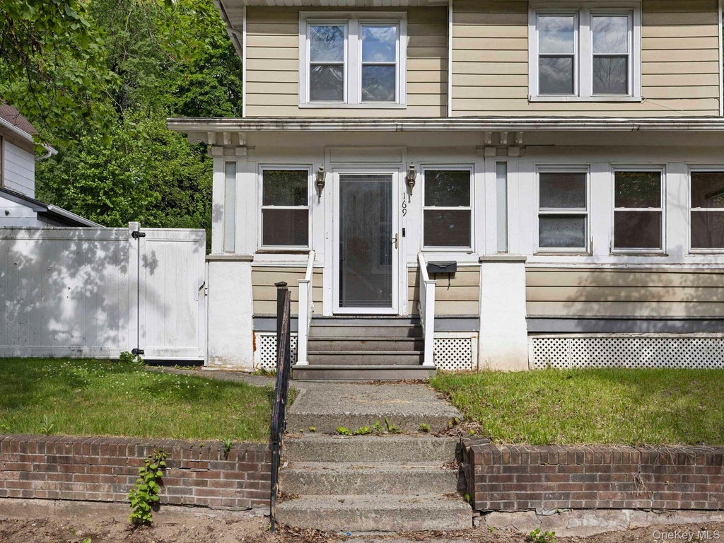 Photo of 169 E Chester Street, Kingston, NY 12401 (MLS # 000107)