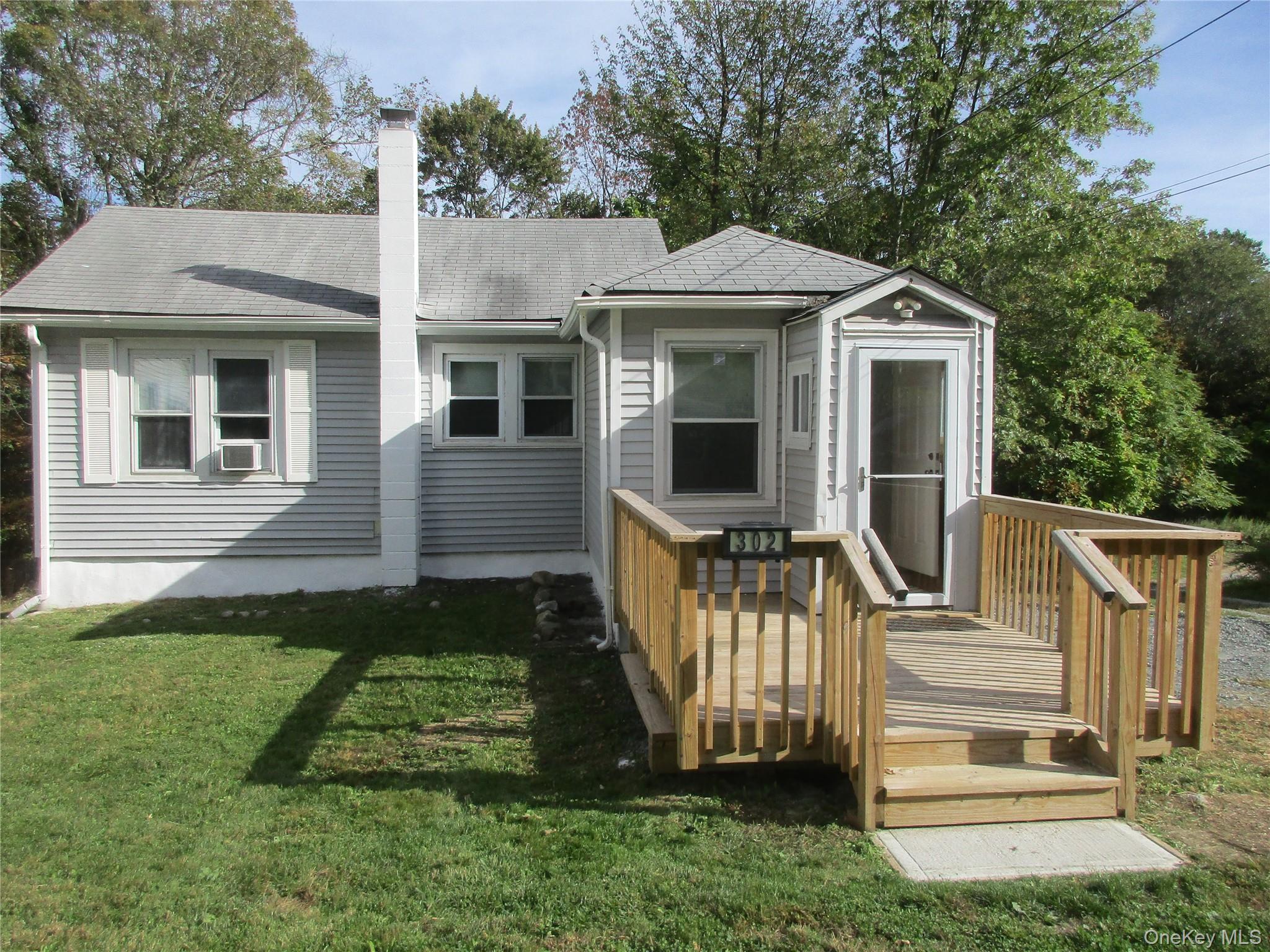 304-306 Roosa Gap Road 304