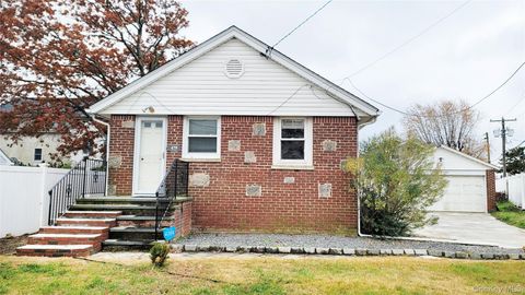 469 River Street, Oceanside, NY 11572 - MLS#: 935067