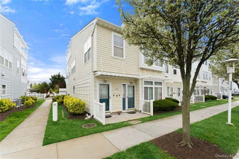 Apartment For Rent - 136 Meridian Boulevard<br/> Arverne, NY 11692