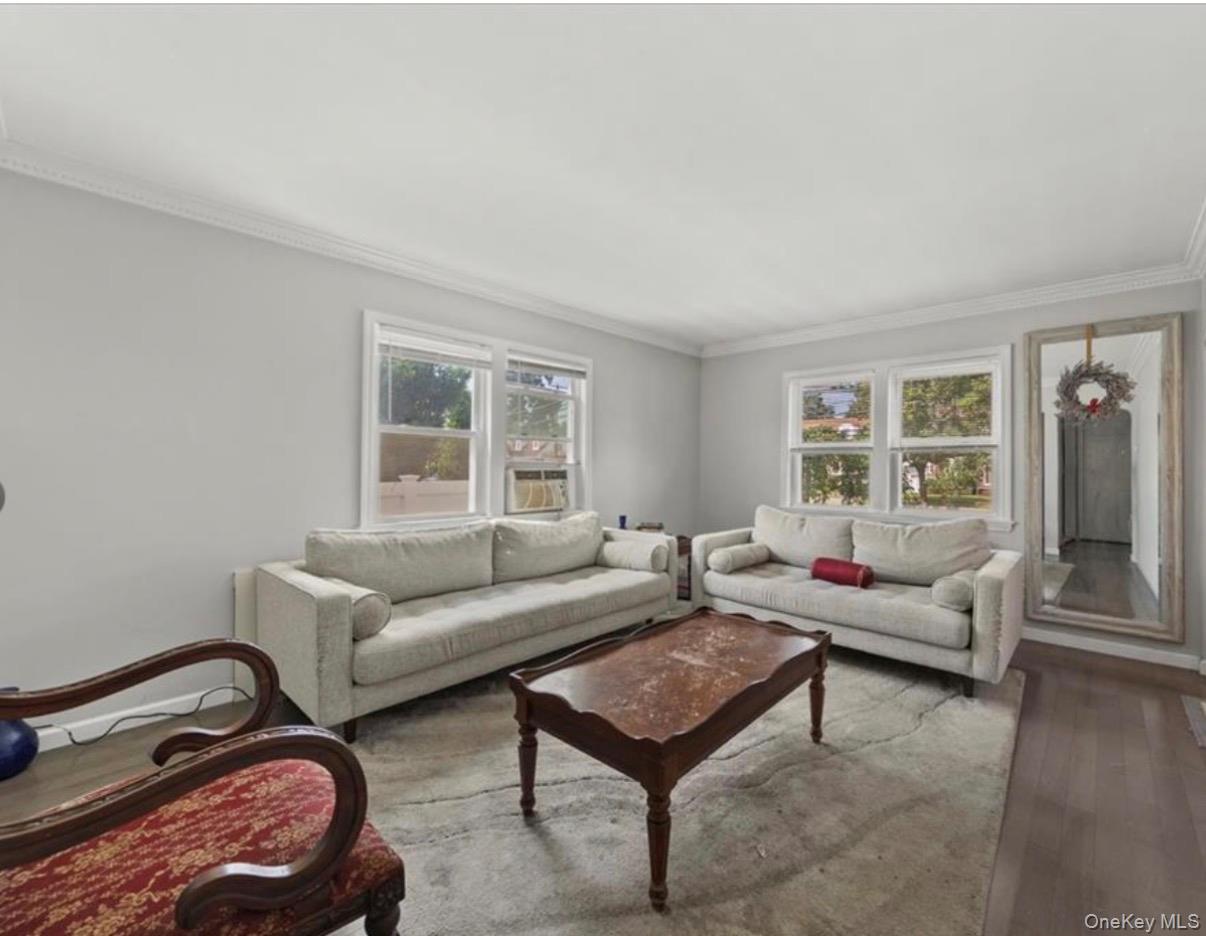 1752 New Hyde Park Road