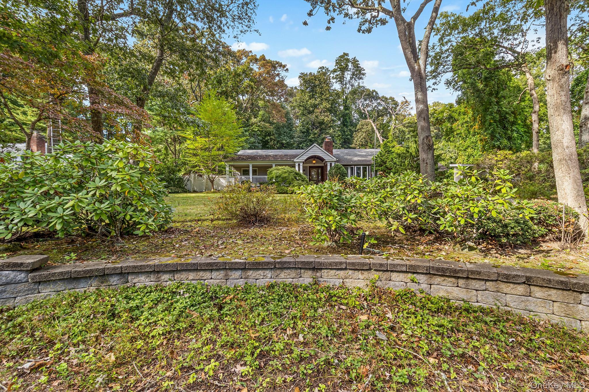 27 Willoughby Path