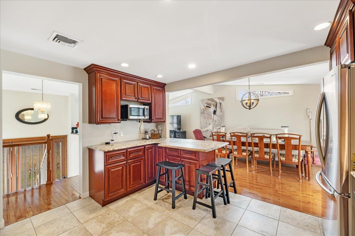 317 N Miller Hill Road, Carmel, New York image 3
