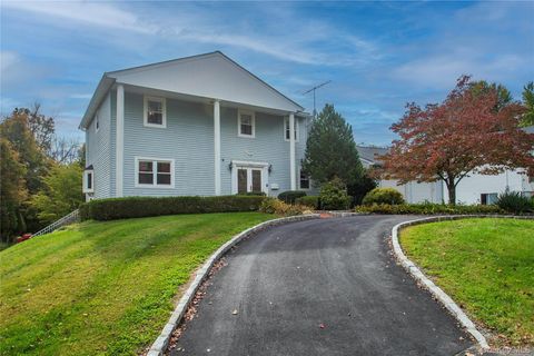 Homes For Sale - 22 The Drive<br/> Westtown, NY 10998