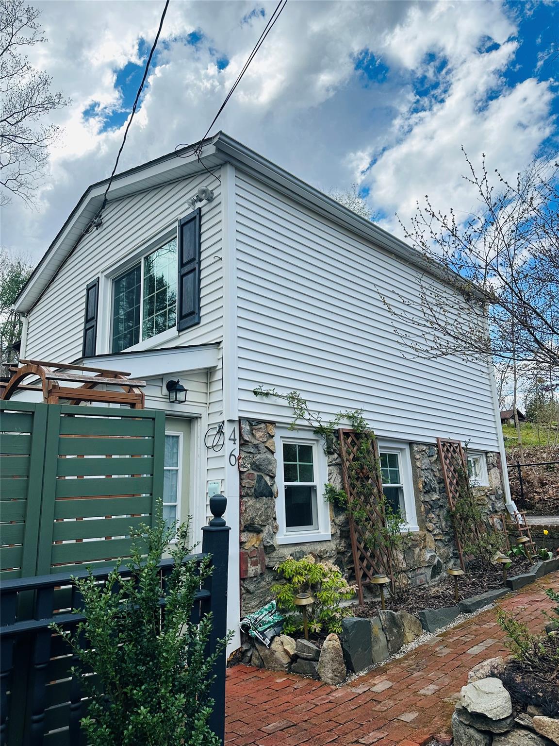 Rutland Drive, Patterson, New York - 1 Bedrooms  
1 Bathrooms  
5 Rooms - 