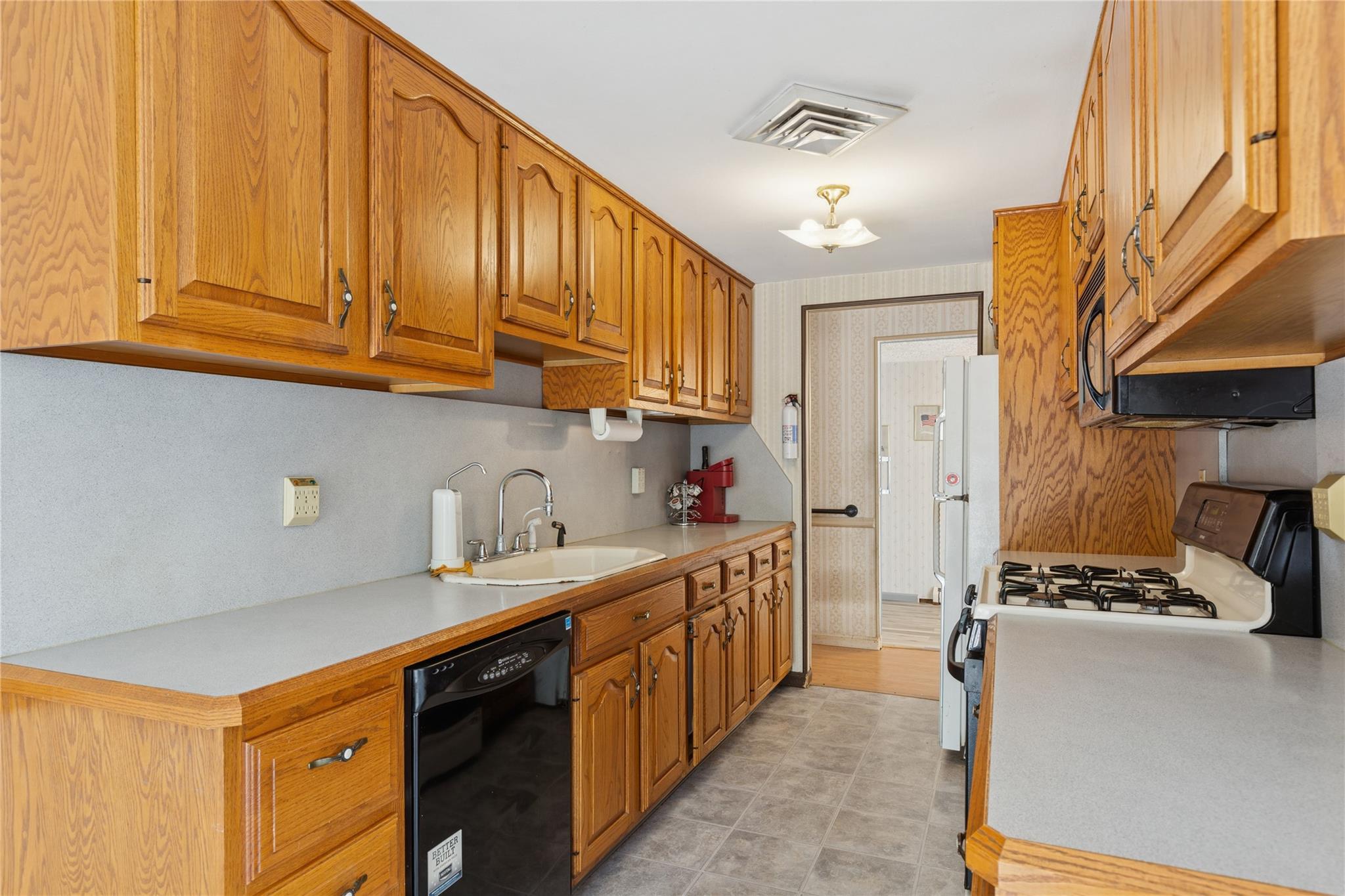 26 Beach Avenue, Port Jefferson Station, New York image 13