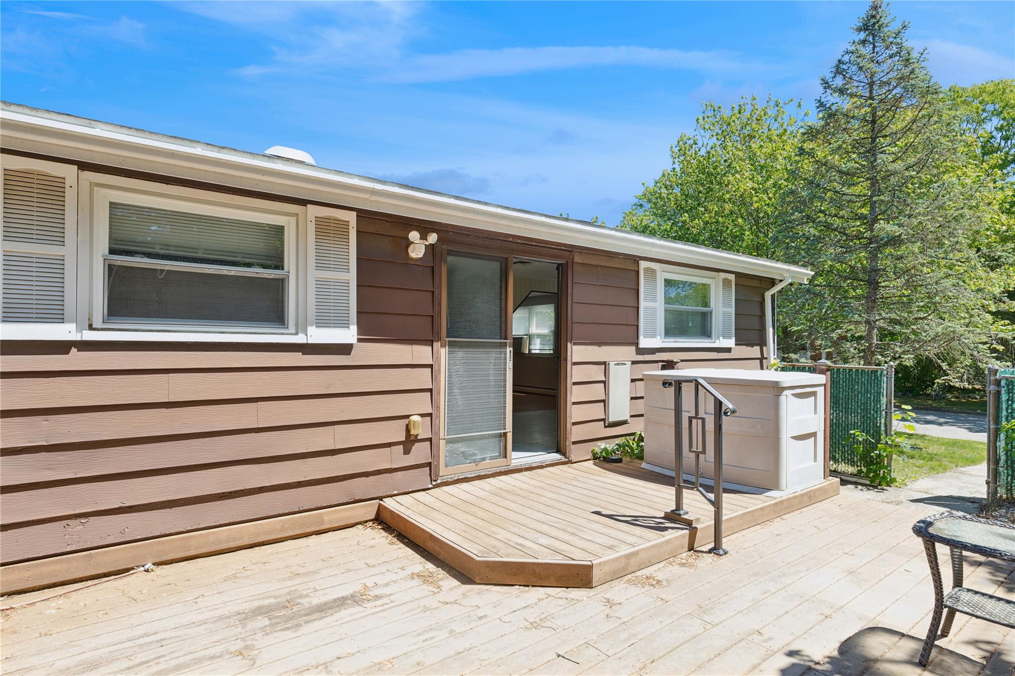 26 Beach Avenue, Port Jefferson Station, New York image 32