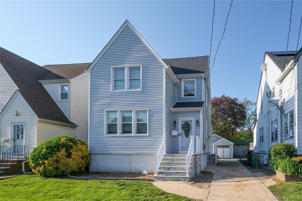 Photo of 119 Munro Boulevard, Valley Stream, NY 11581 (MLS # 992744)