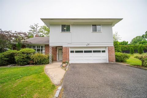 Homes For Sale - 1 Horizon Road<br/> Great Neck, NY 11020