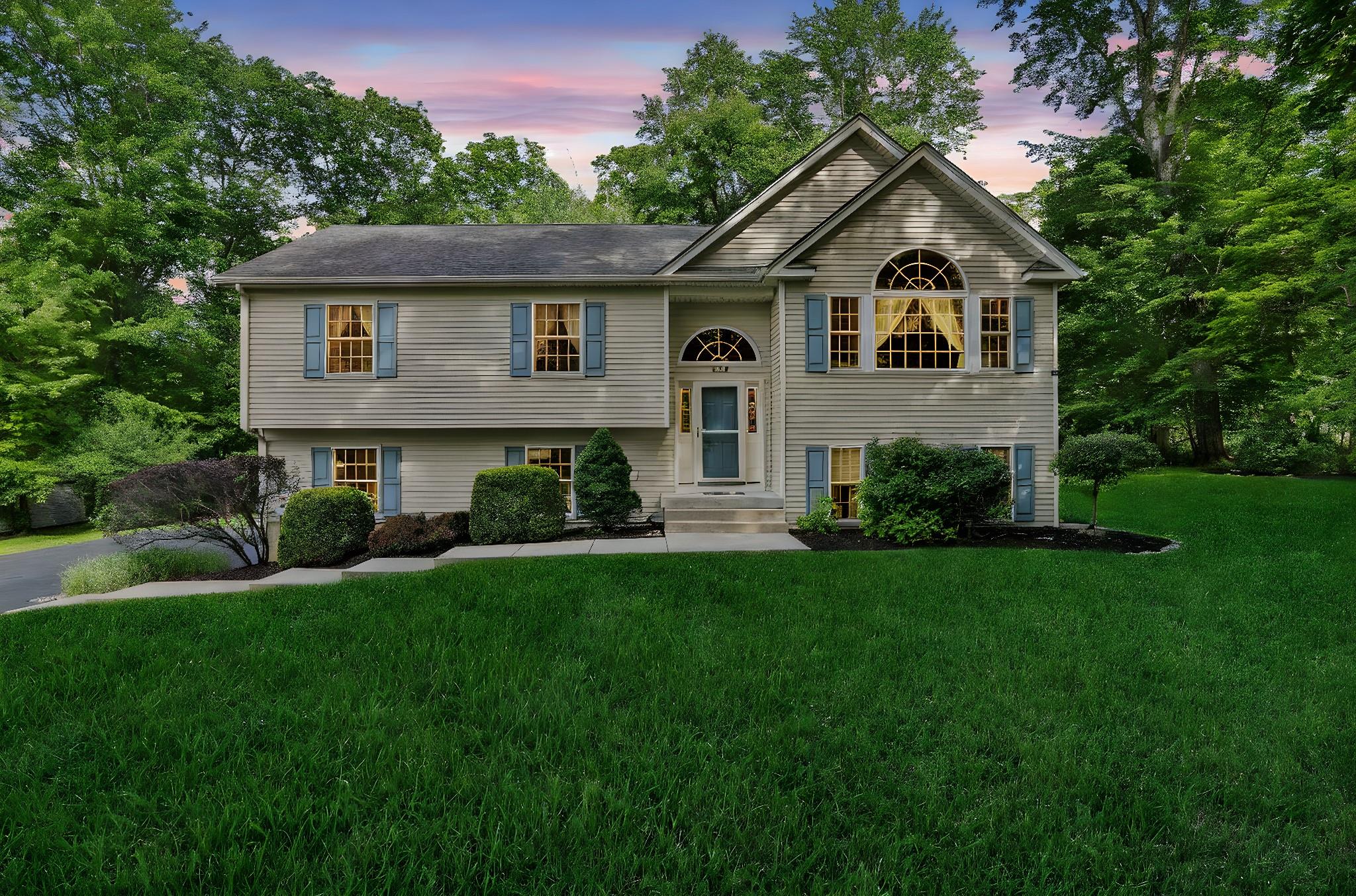390 Lakeside Road, Newburgh, New York image 1