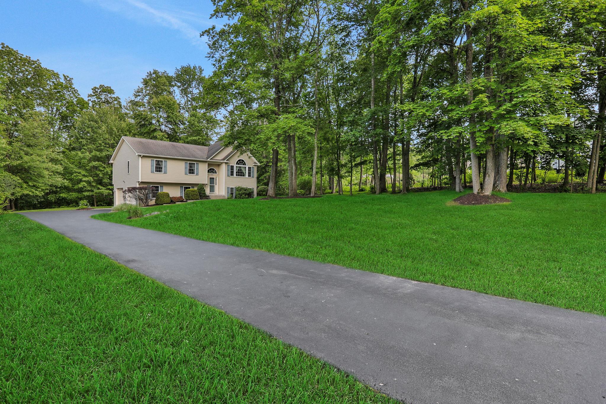 390 Lakeside Road, Newburgh, New York image 3