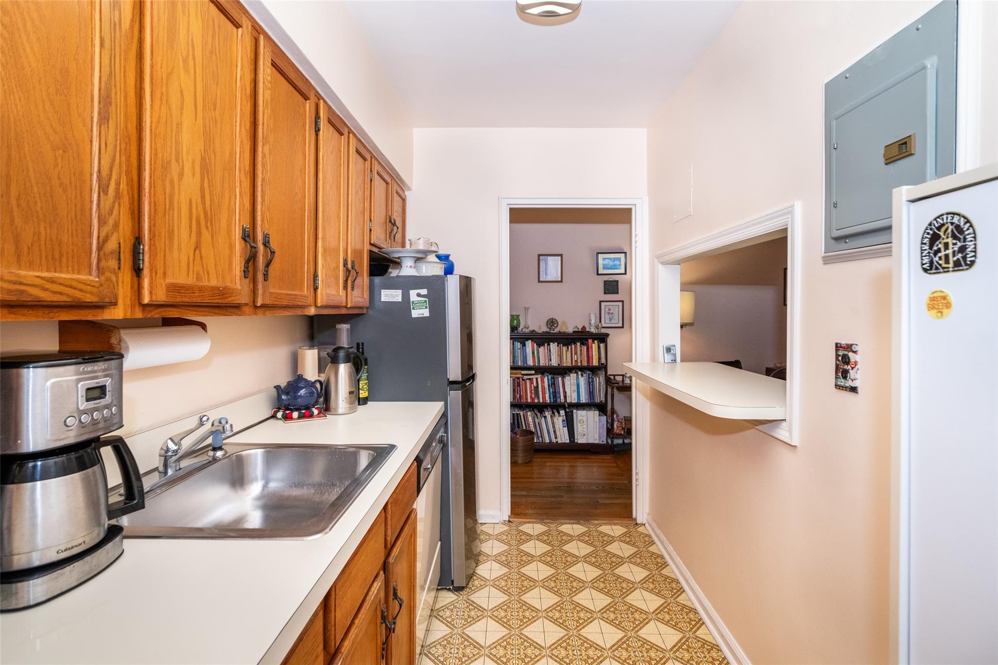 5 Bryant Crescent #1F, White Plains, New York image 3