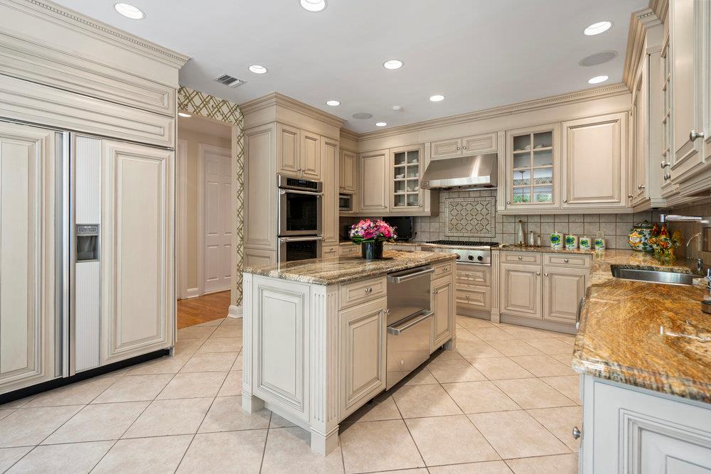 21 Gracewood Drive, Manhasset, New York image 11