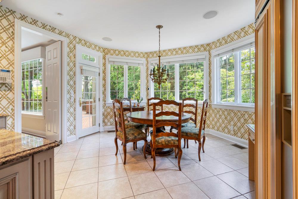 21 Gracewood Drive, Manhasset, New York image 14