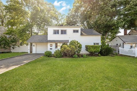 Homes For Sale - 201 Cypress Lane<br/> Westbury, NY 11590