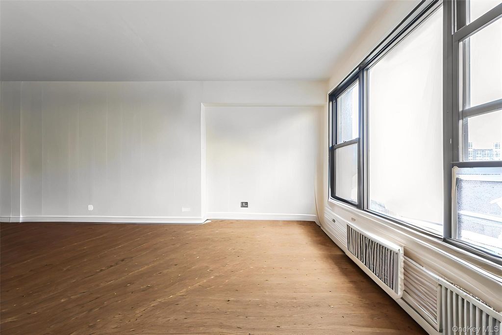 Photo of 98-19 64th Avenue #3D, Rego Park, NY 11374 (MLS # 942936)
