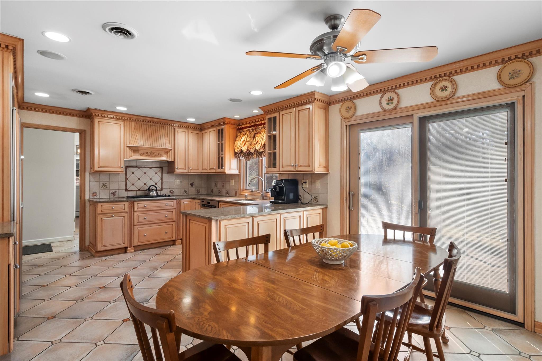 24 Beaumont Drive, New City, New York image 4