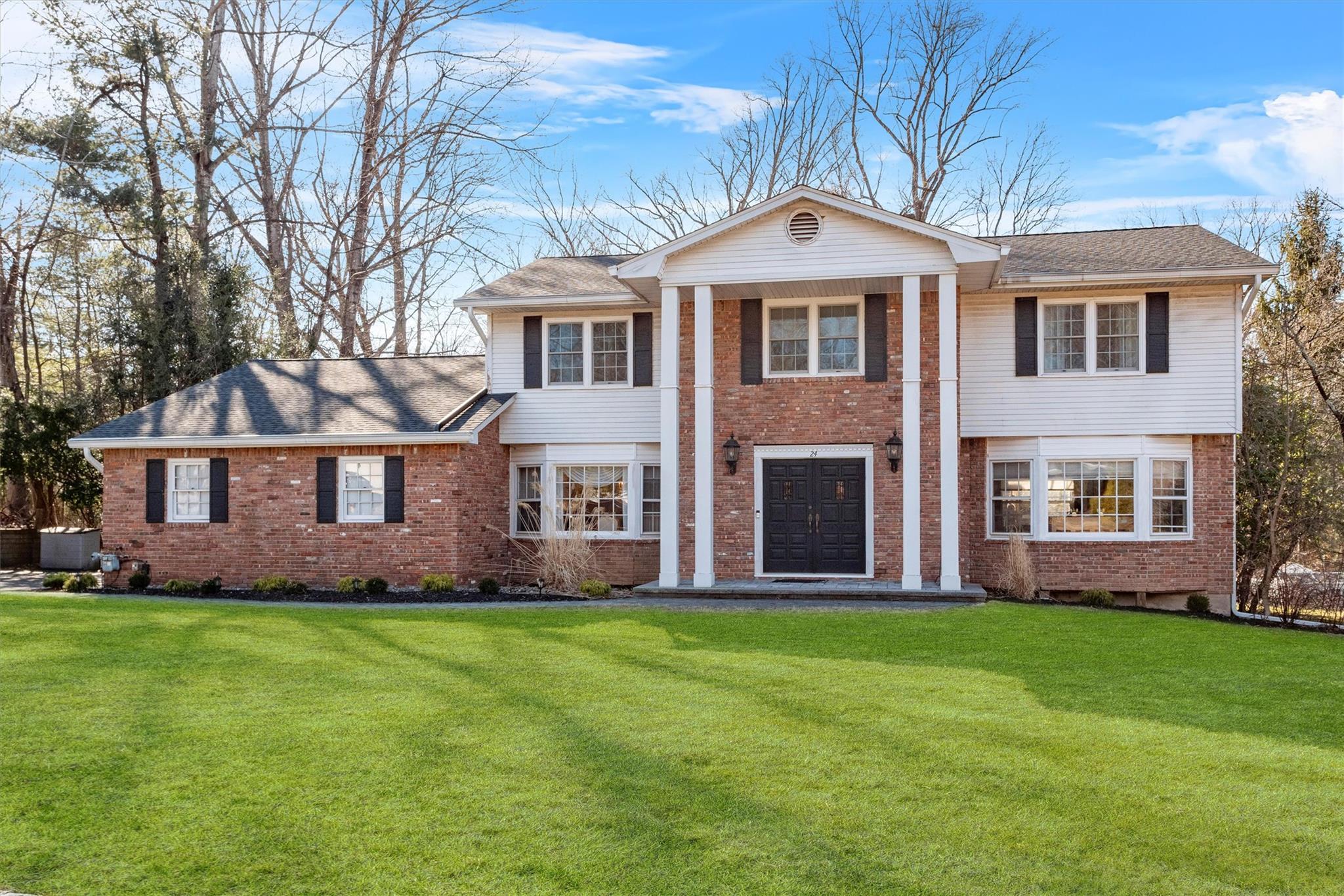 24 Beaumont Drive, New City, New York image 2