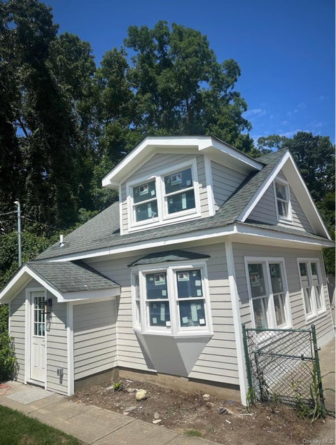 Apartment For Rent - 98 Kohr Road<br/> Suffolk County, Kings Park, NY 11754