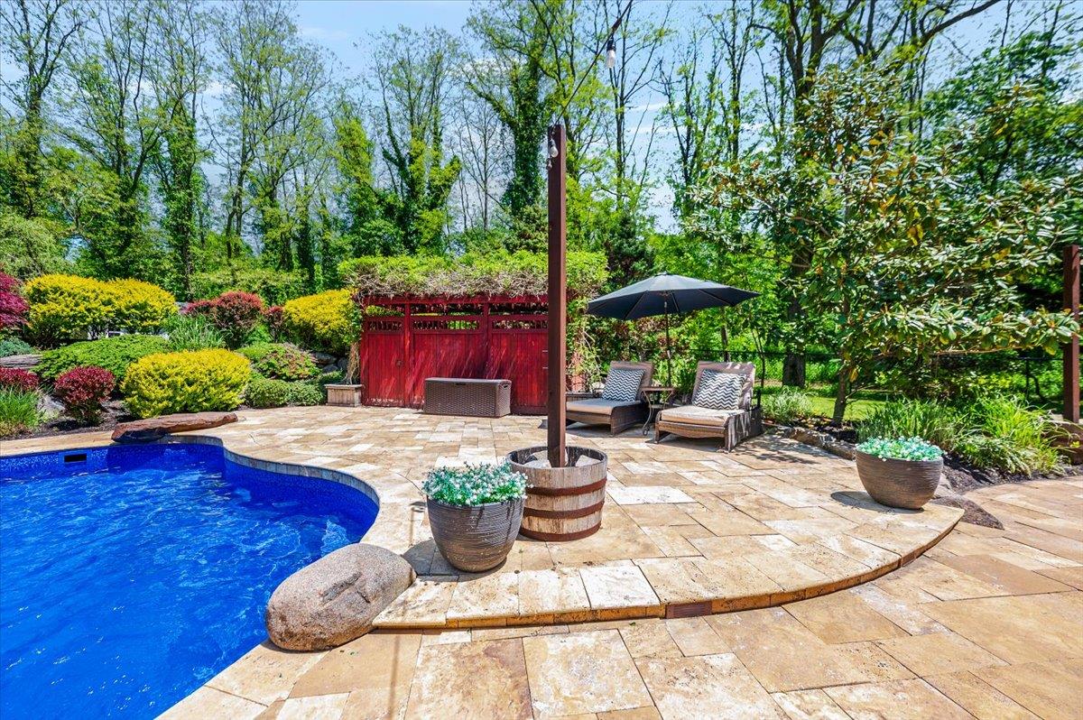 329 Greenlawn Road, Greenlawn, New York image 39