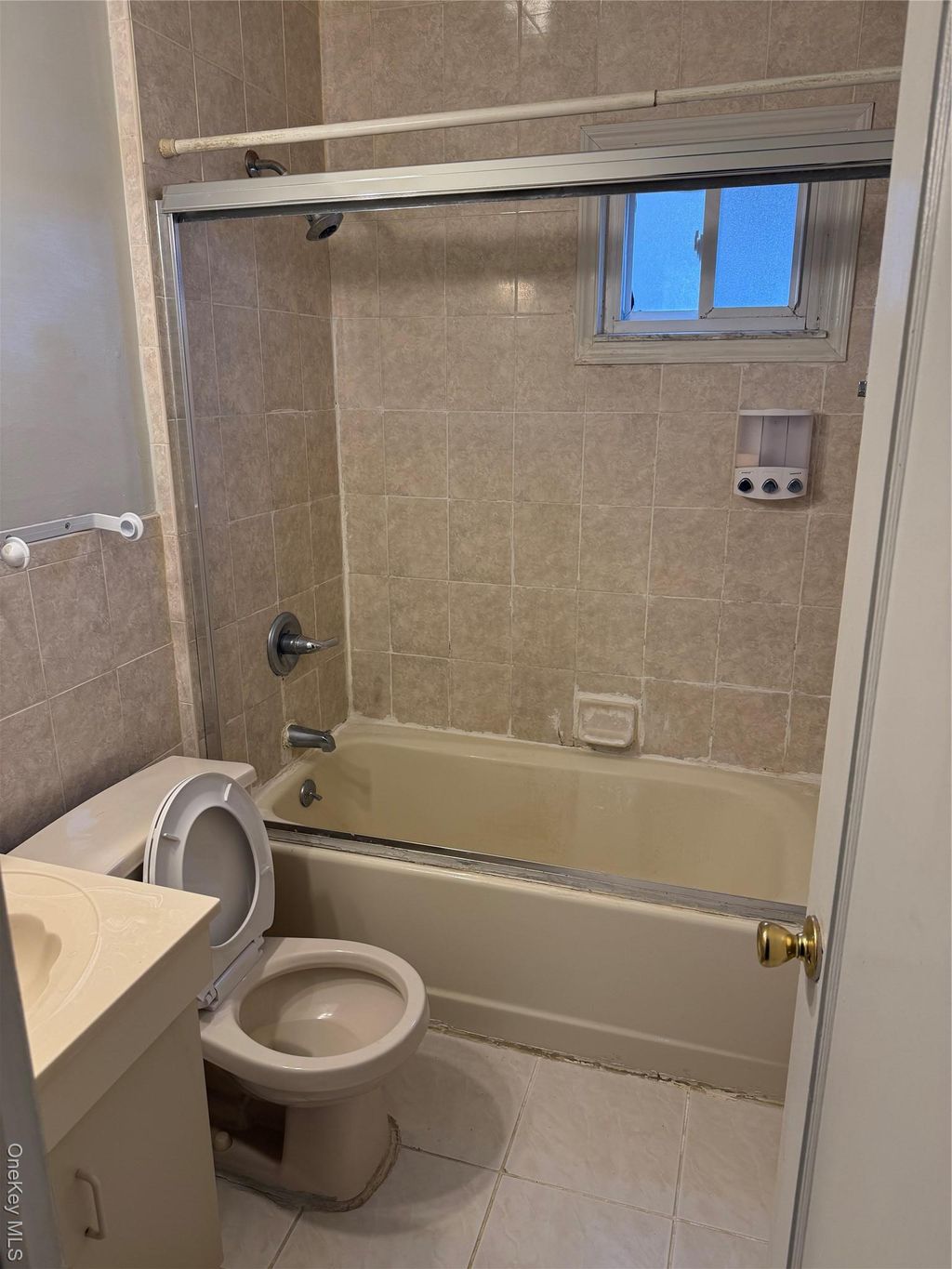 Photo of 431 Franklin Avenue, Hewlett, NY 11557 (MLS # 964951)