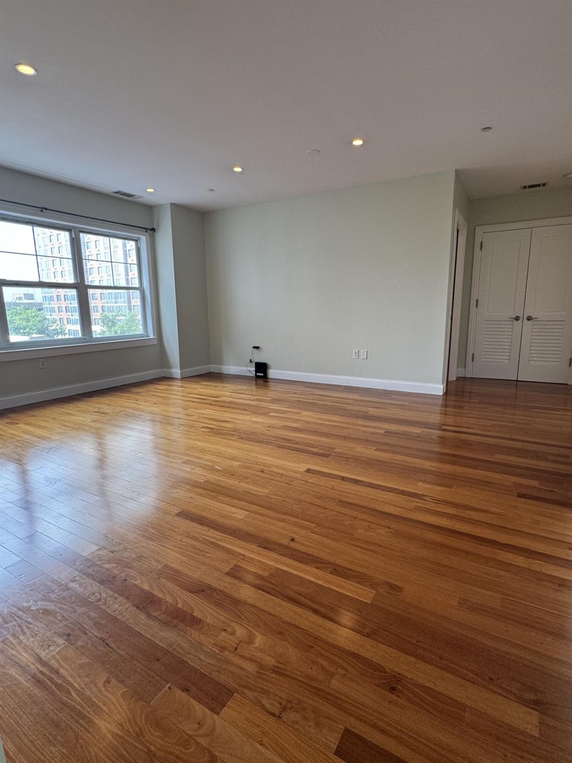 543 Main Street 408