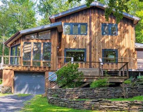 Homes For Sale - 551 Mt Guardian Road<br/> Ulster County, Woodstock, NY 12498