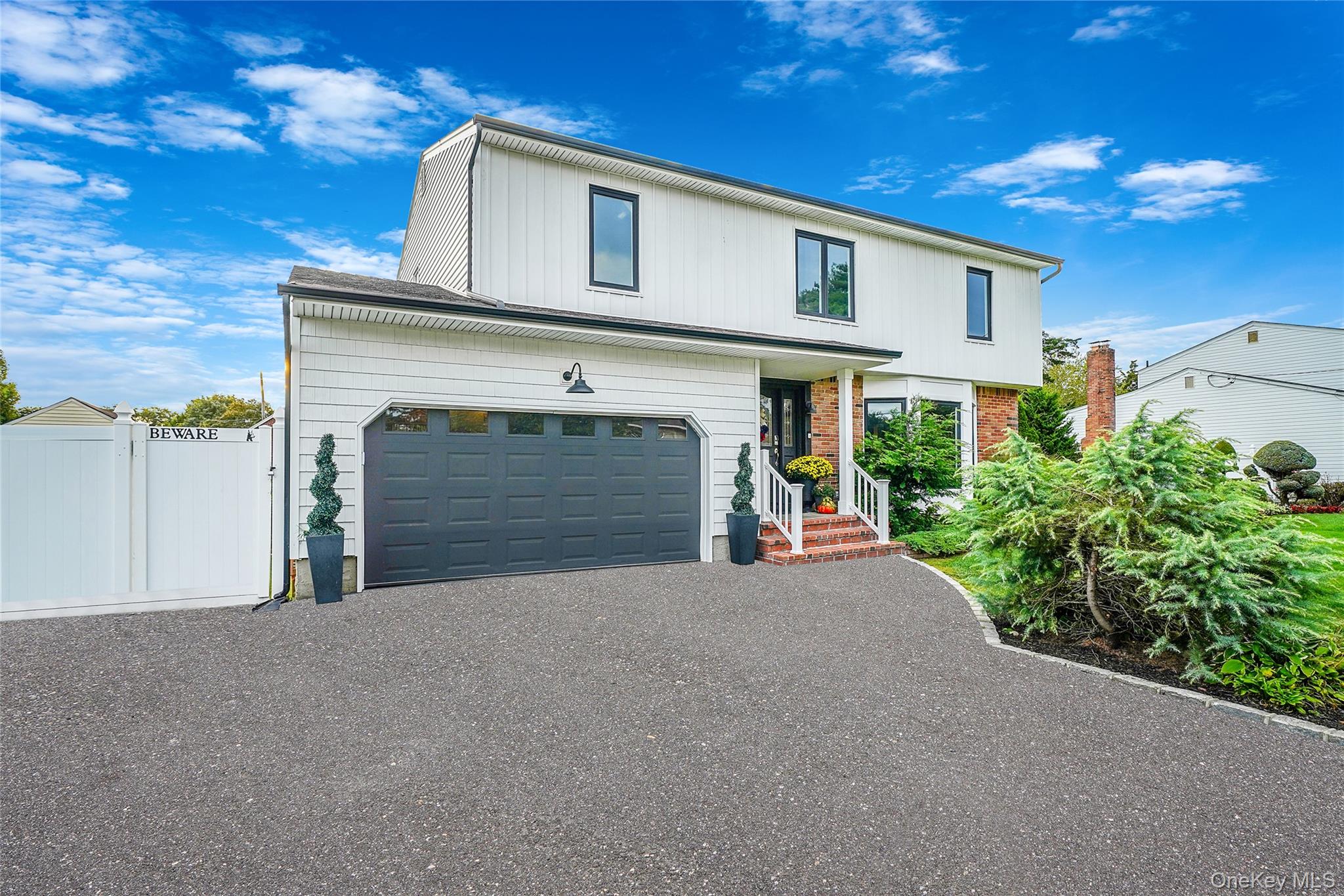 11 Susan Court - Photo 2