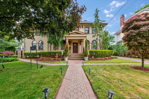 363 OAK AVE, CEDARHURST, NY 11516 - Image ff8bee3a768a4c8809b507d886e2aea0/1563501524